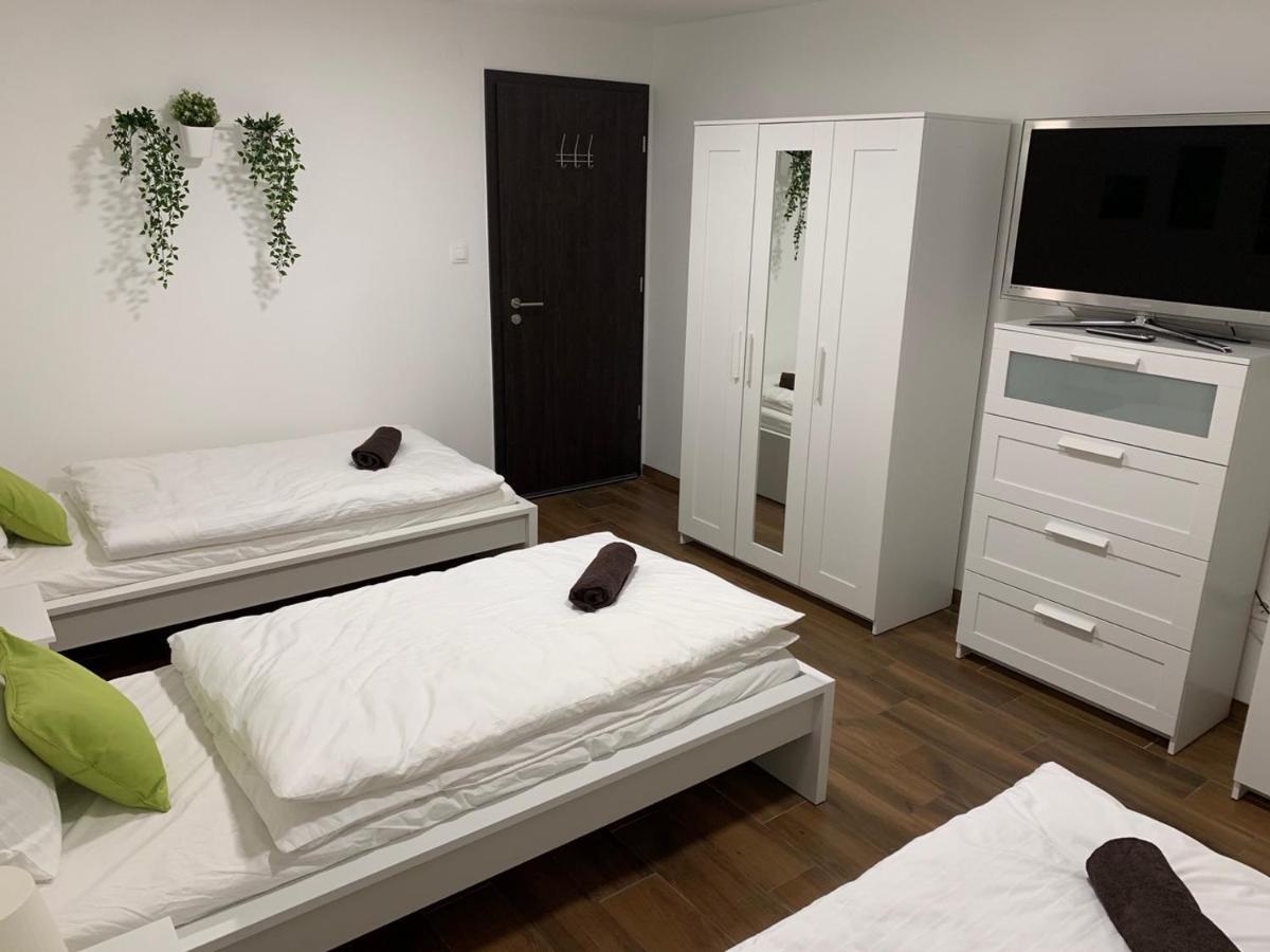 Lili Motel Sajoszentpeter Eksteriør bilde